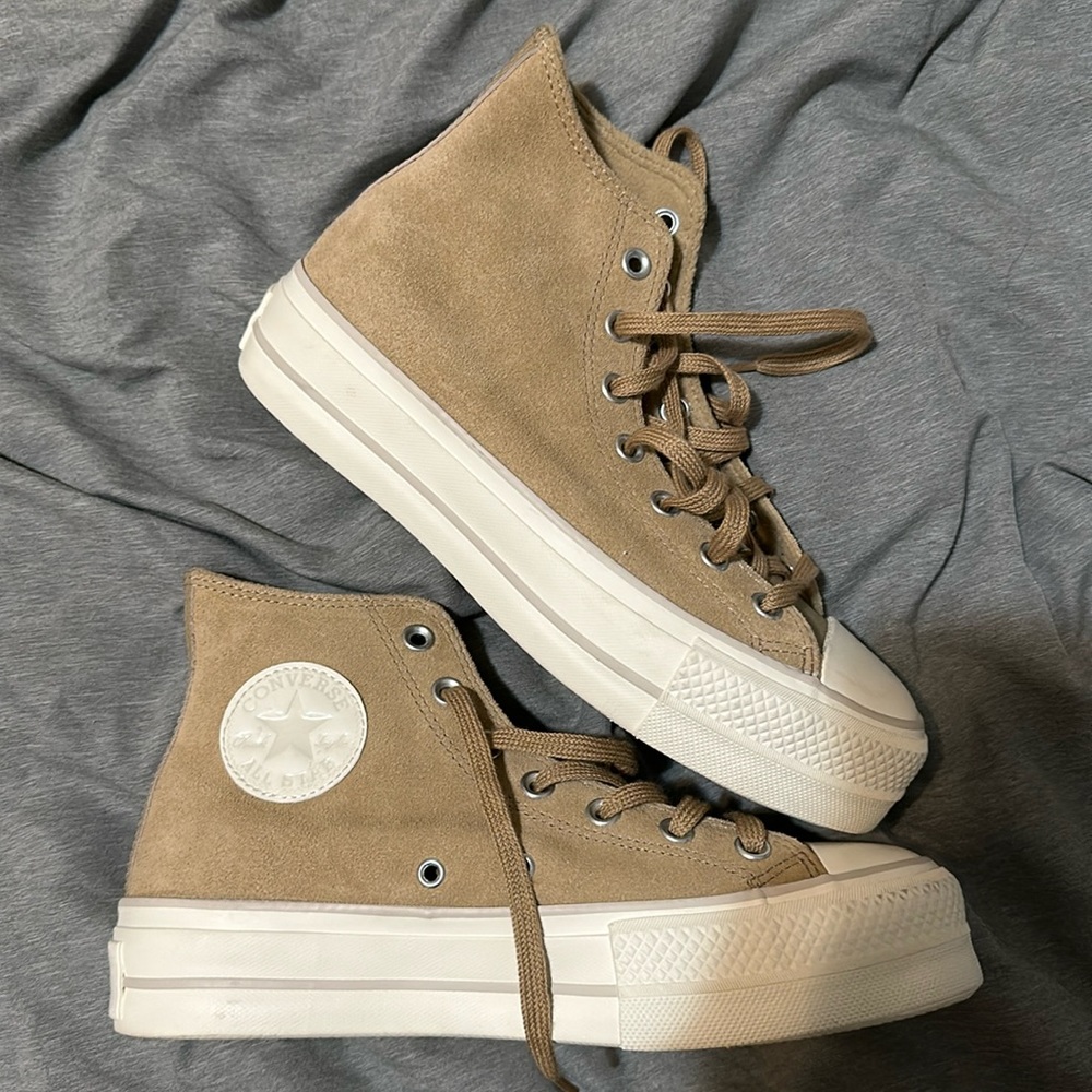 Converse Chuck Taylor All Star Women's Suede Platform Sneakers
